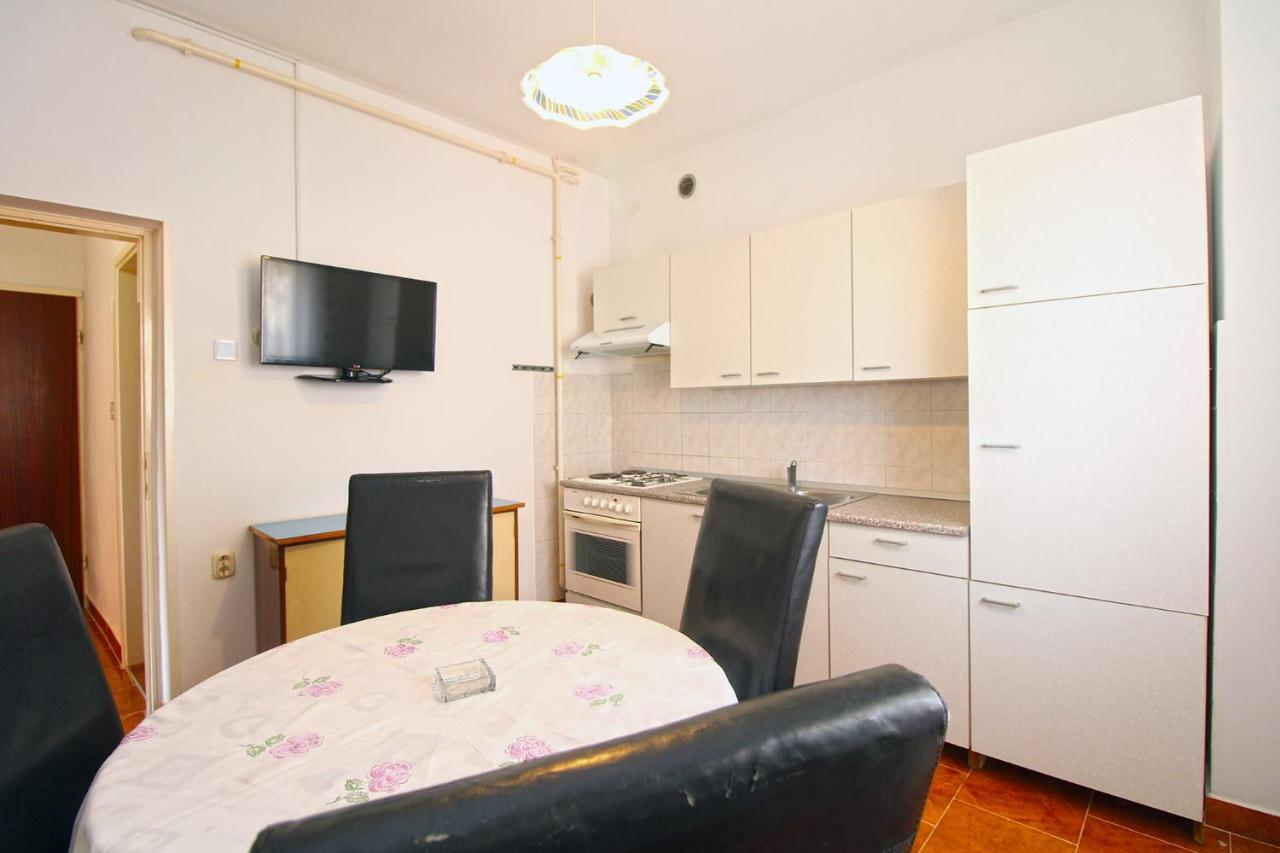 Apartments Valerija 847 Pula Extérieur photo